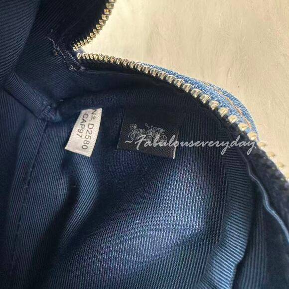 Coach Pouch Wristlet In Denim/Silver/Indigo CAP97 NWT - Picture 7 of 8
